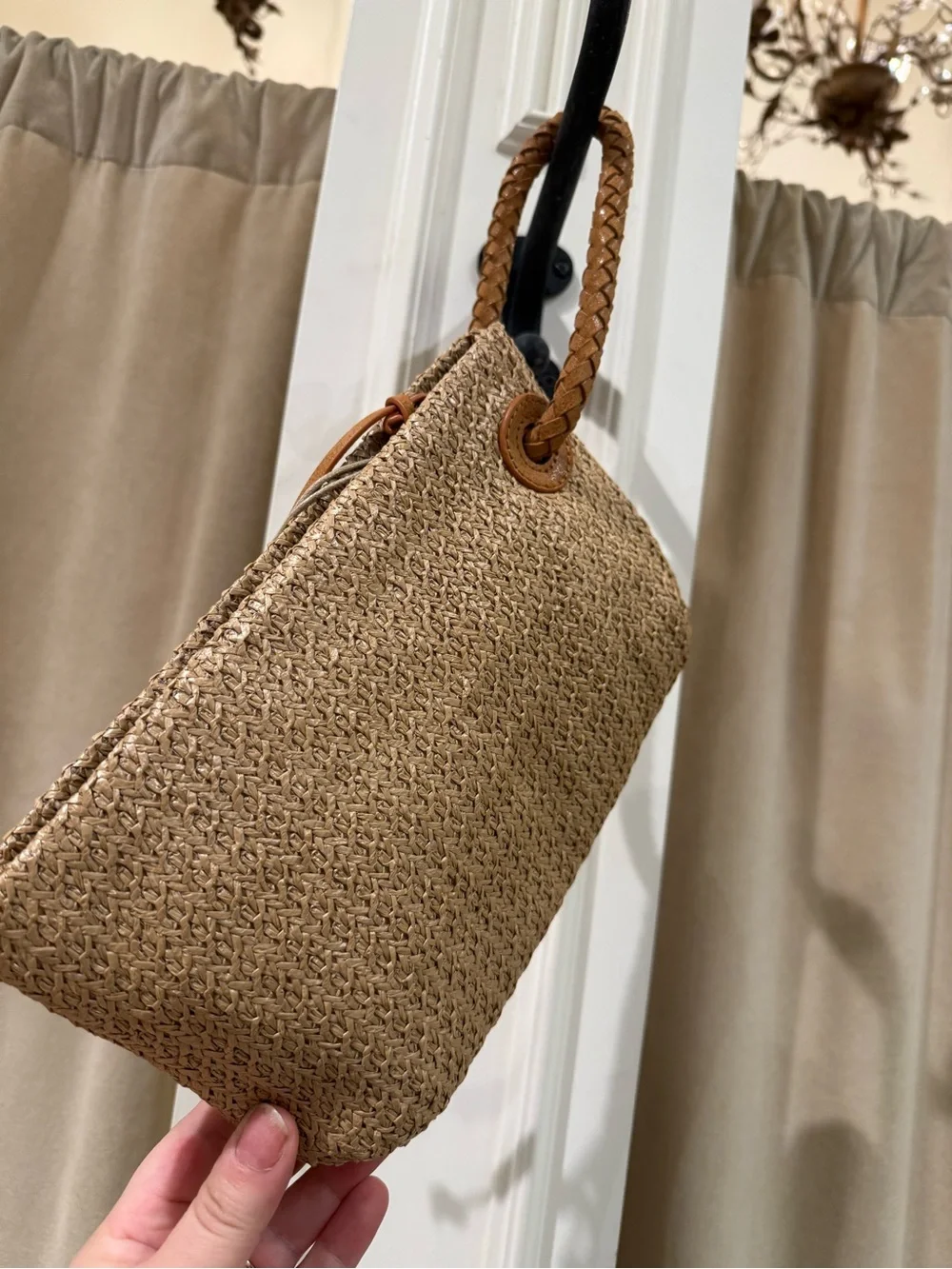 Hobo Daisy Daze Wristlet